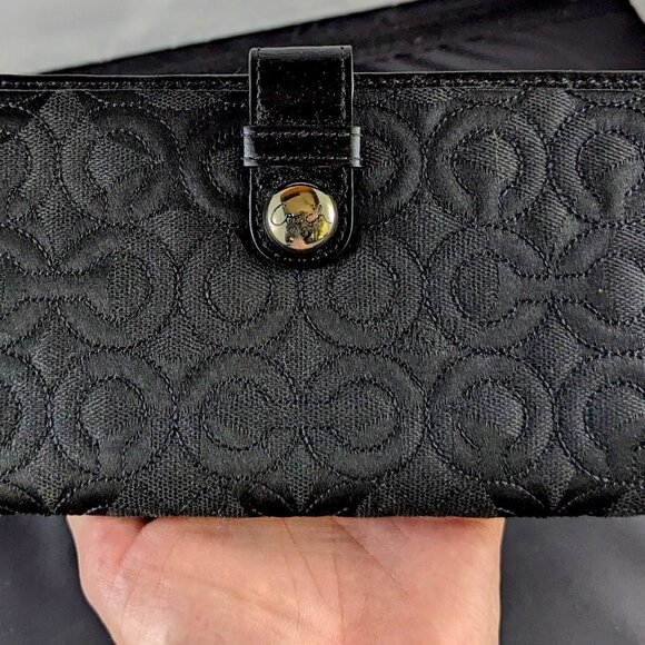 Coach Black Leather Tote & Matching Signature Wallet Set - Picture 2 of 11